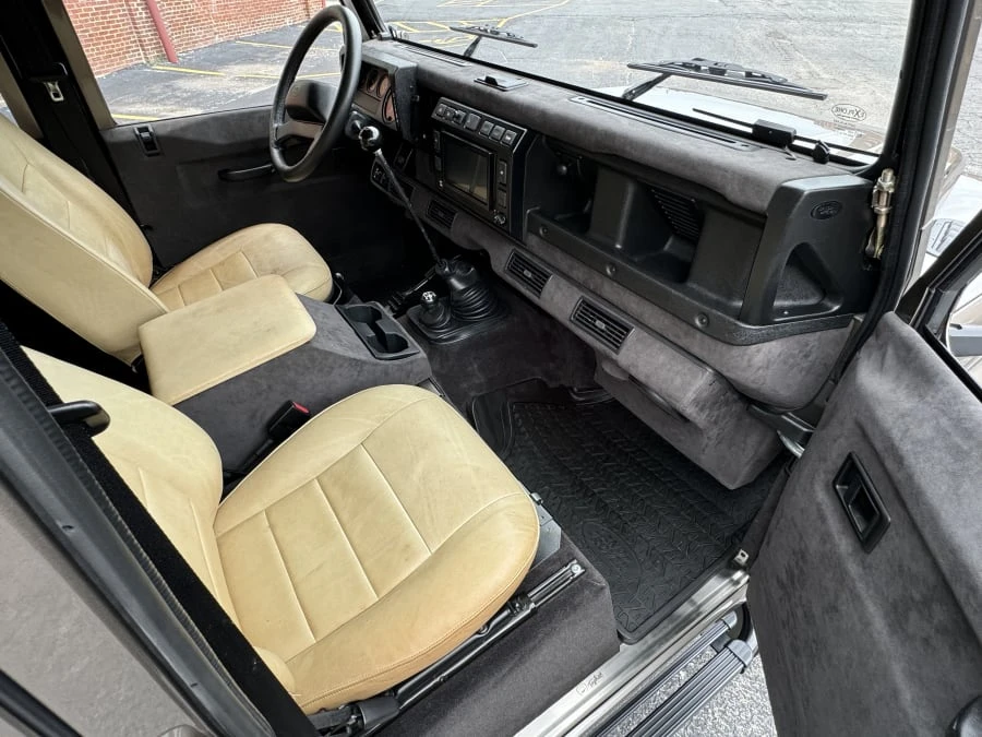 1988 Land Rover Defender 110 - Image 22 of 31