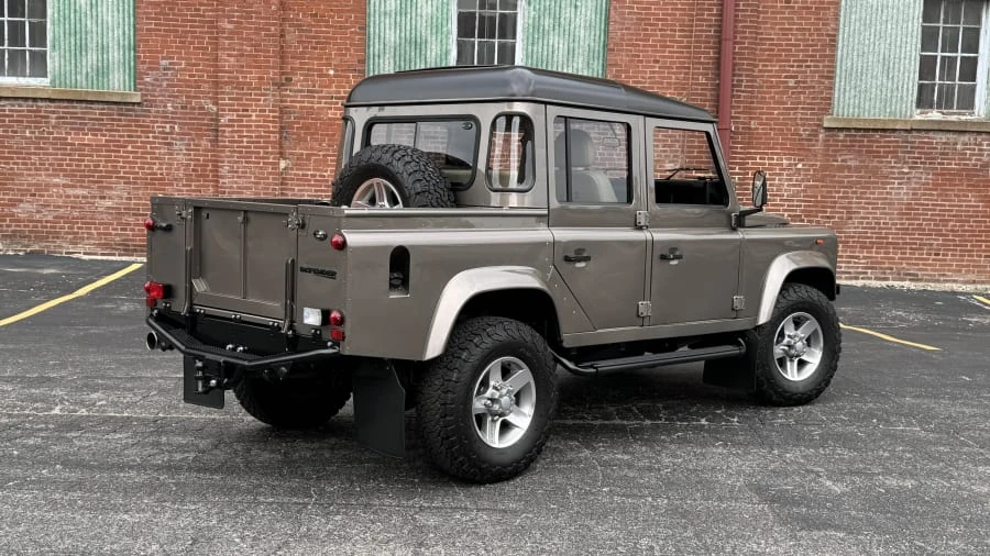 1988 Land Rover Defender 110 - Image 7 of 31