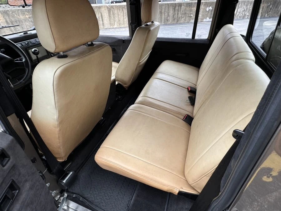 1988 Land Rover Defender 110 - Image 18 of 31