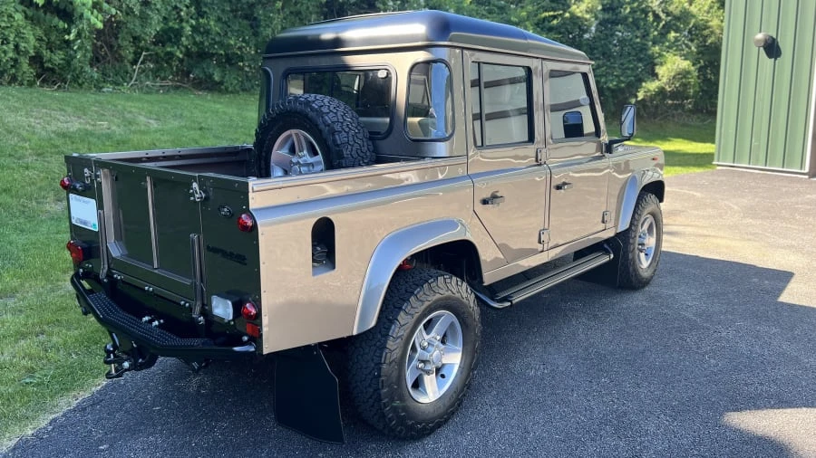1988 Land Rover Defender 110 - Image 3 of 23