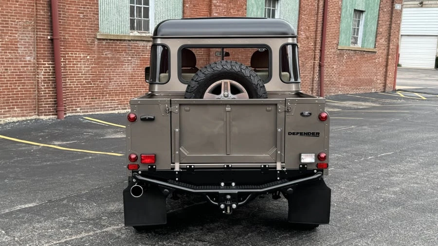 1988 Land Rover Defender 110 - Image 4 of 31