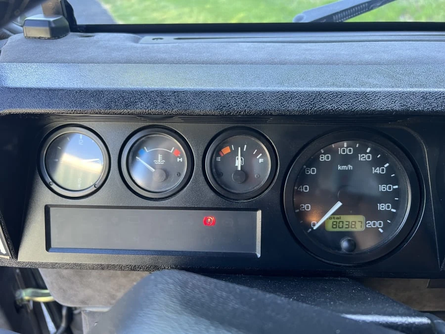 1988 Land Rover Defender 110 - Image 18 of 23