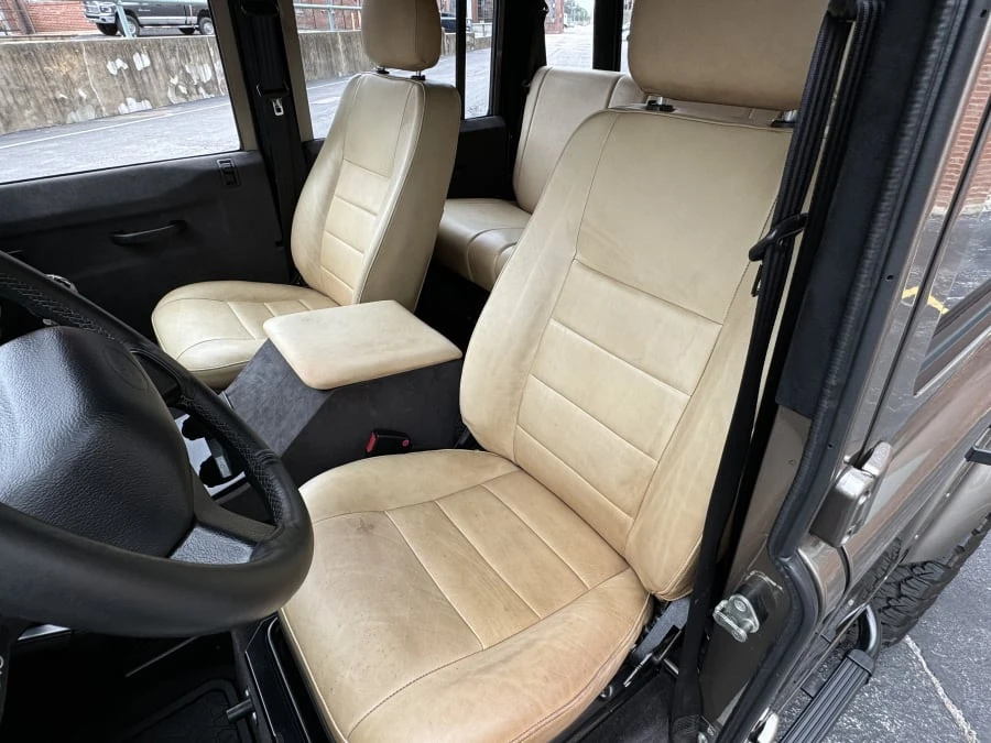 1988 Land Rover Defender 110 - Image 21 of 31