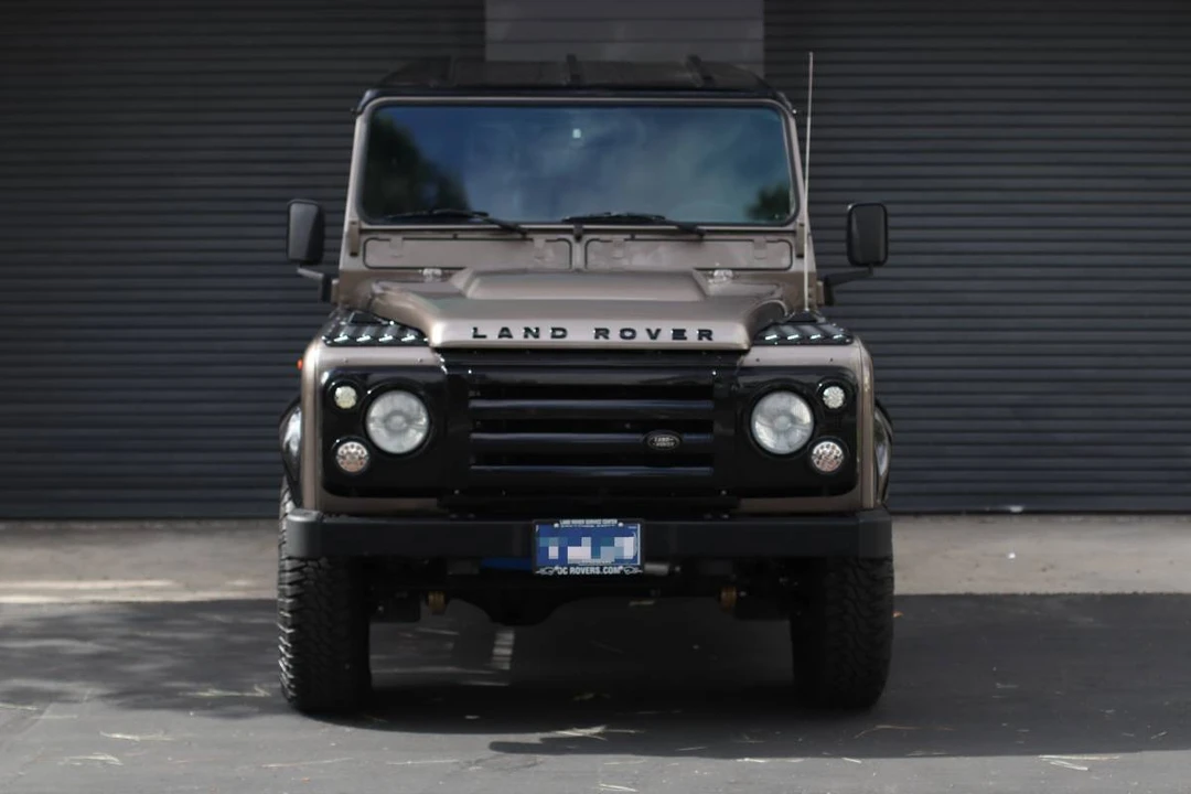 1988 Land Rover Defender 110 - Image 2 of 21