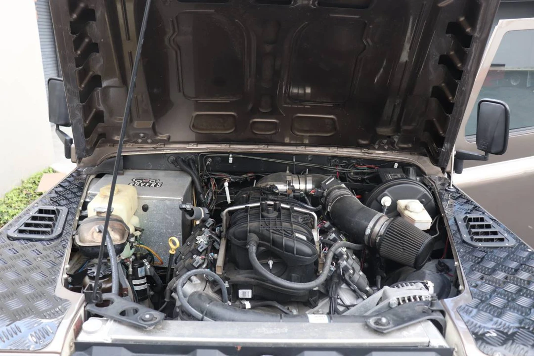 1988 Land Rover Defender 110 - Image 16 of 21