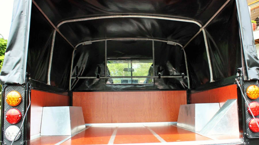 1988 Land Rover Defender 110 - Image 10 of 12