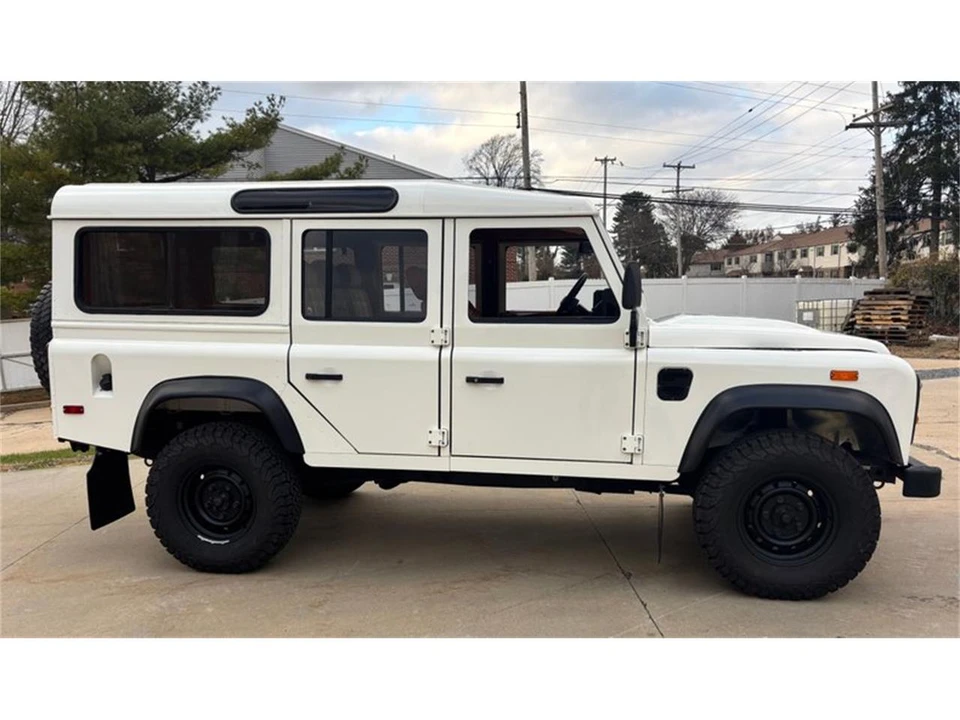 1988 Land Rover Defender 110 - Image 27 of 31
