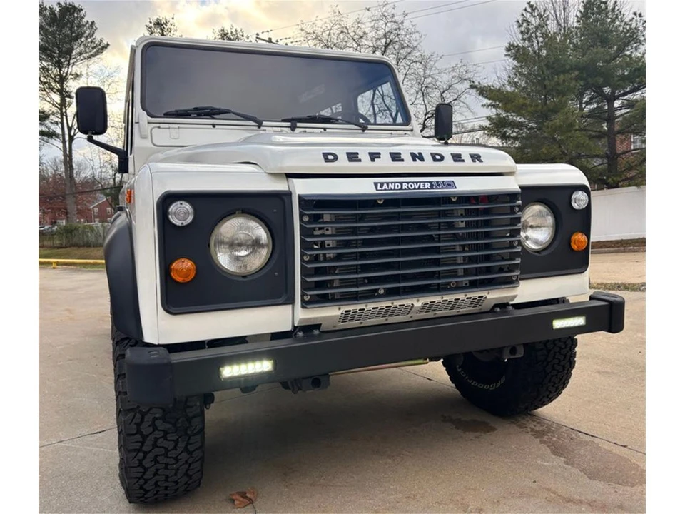 1988 Land Rover Defender 110 - Image 22 of 31