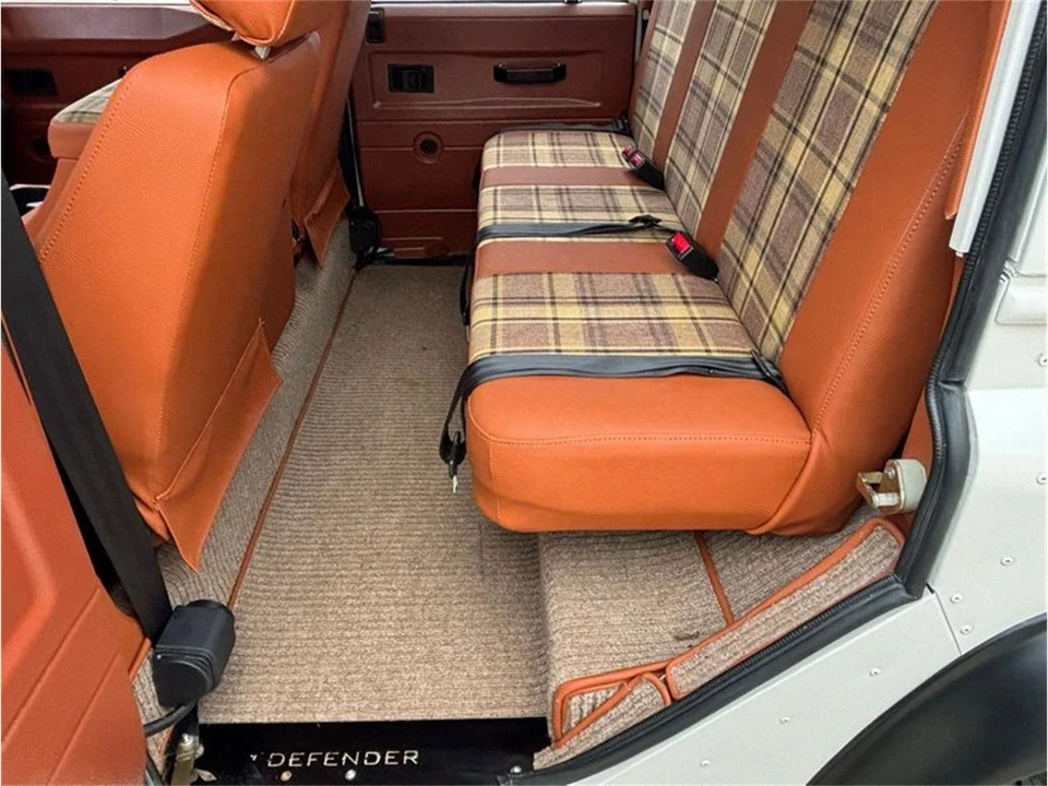 1988 Land Rover Defender 110 - Image 8 of 31