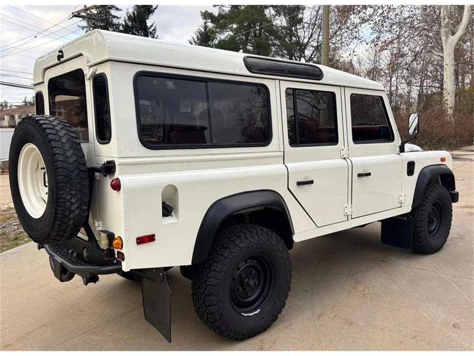 1988 Land Rover Defender 110 - Image 3 of 31
