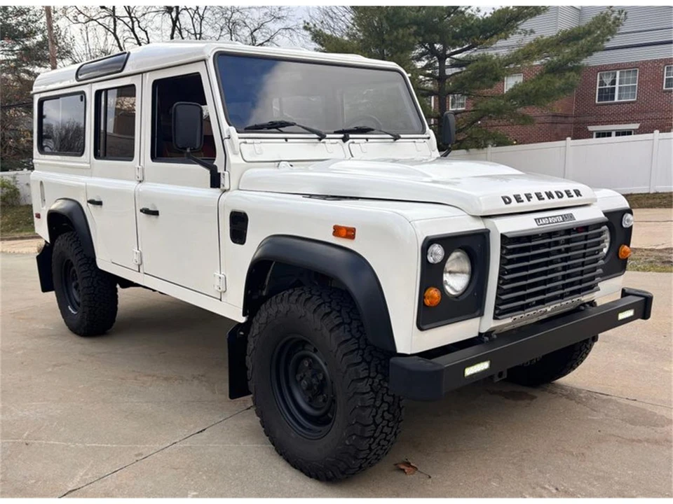 1988 Land Rover Defender 110 - Image 24 of 31