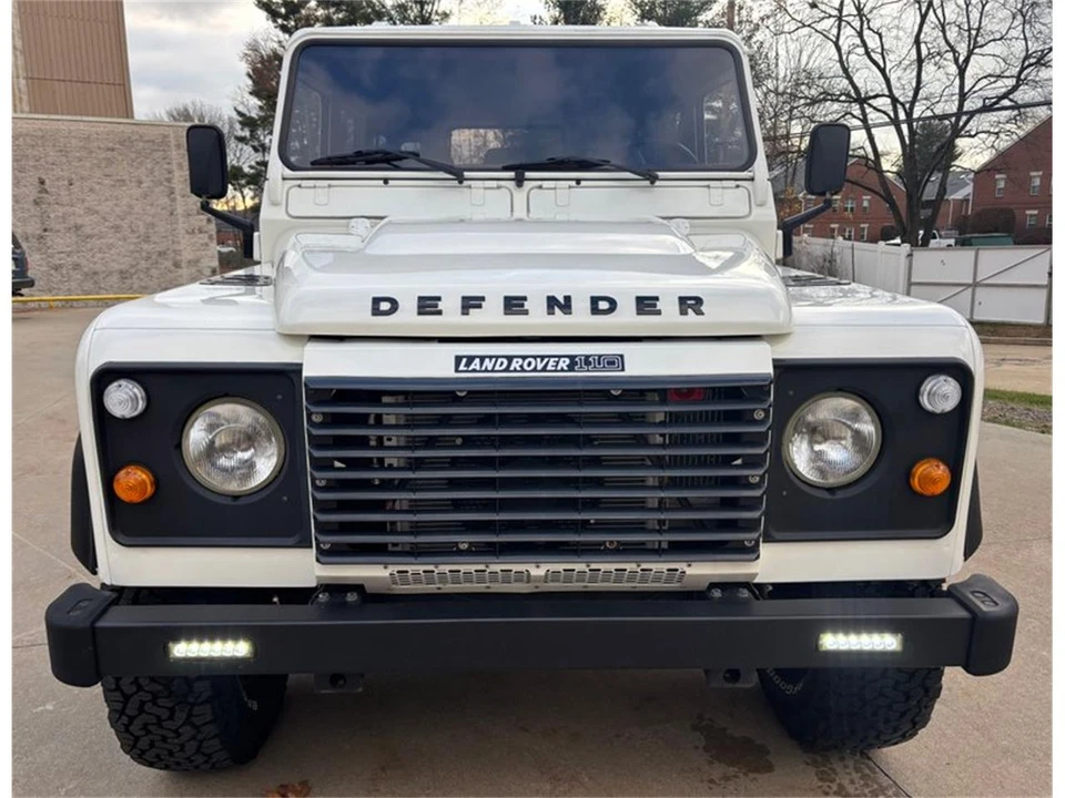 1988 Land Rover Defender 110 - Image 15 of 31