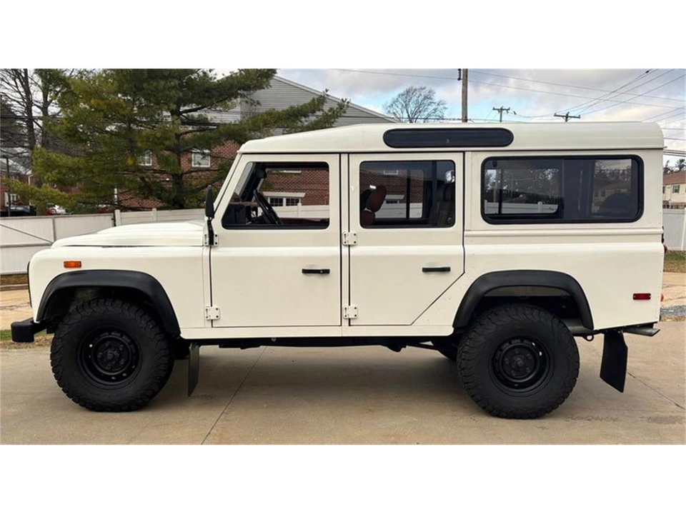 1988 Land Rover Defender 110 - Image 5 of 31