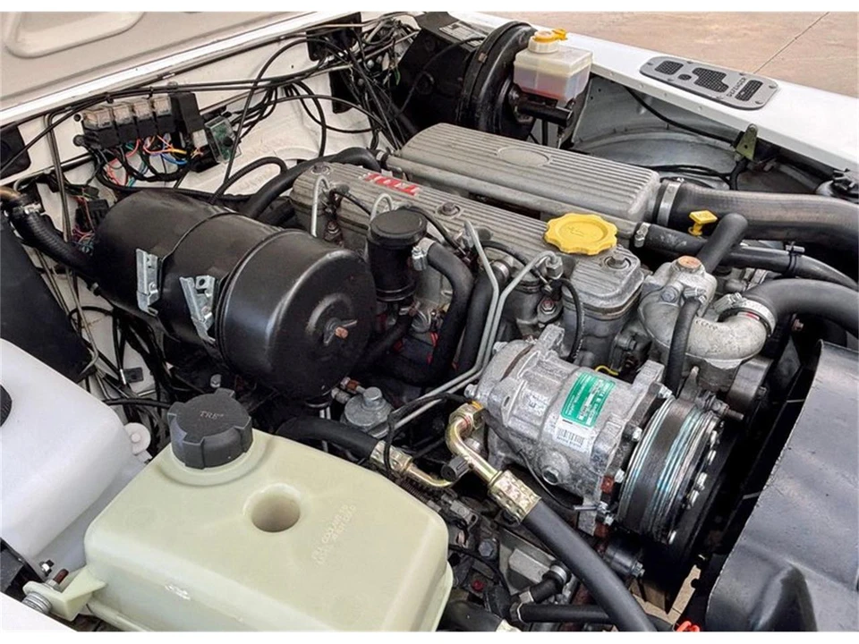 1988 Land Rover Defender 110 - Image 11 of 31