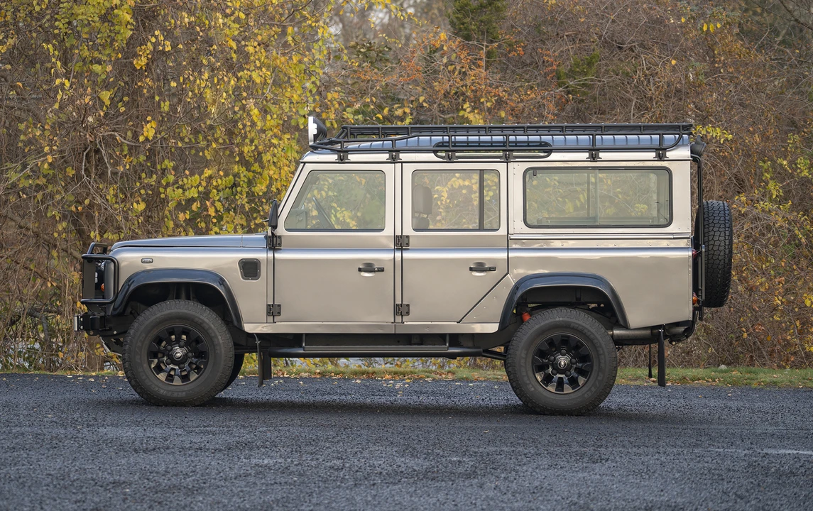 1988 Land Rover Defender 110 - Image 2 of 25