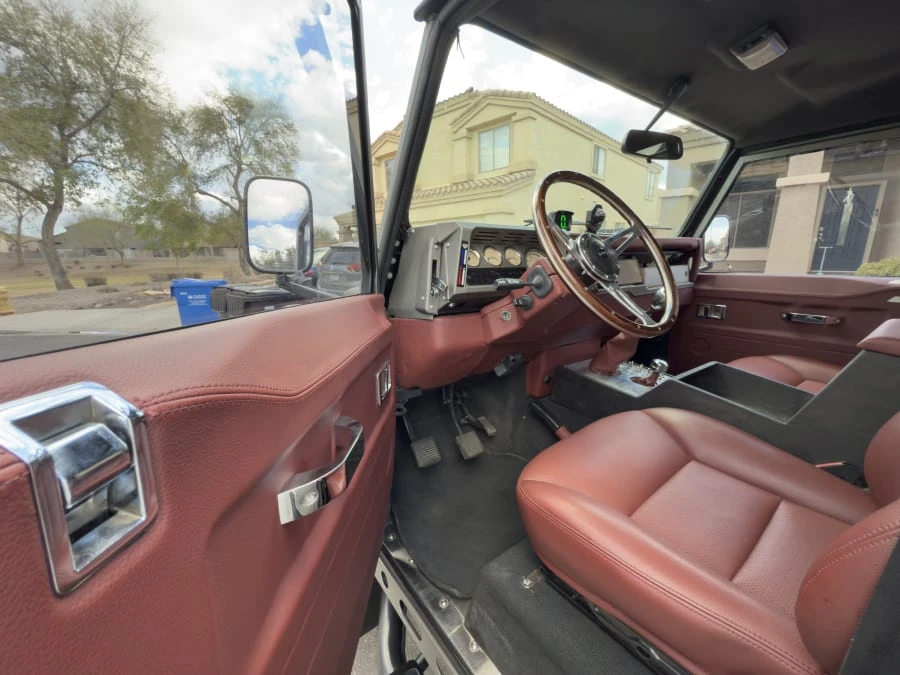 1988 Land Rover Defender 110 - Image 13 of 28