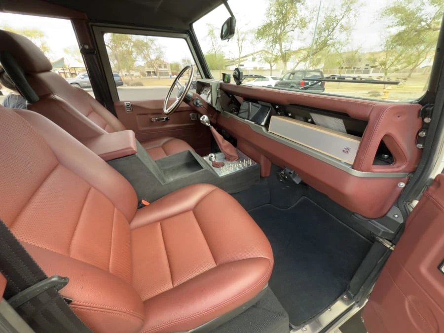 1988 Land Rover Defender 110 - Image 25 of 28