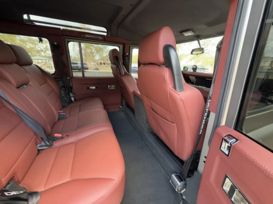 1988 Land Rover Defender 110 - Image 17 of 28