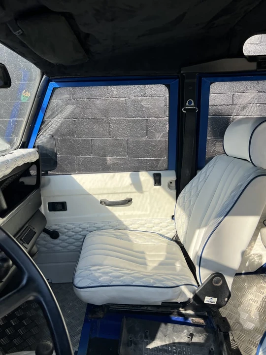 1988 Land Rover Defender 110 - Image 19 of 25