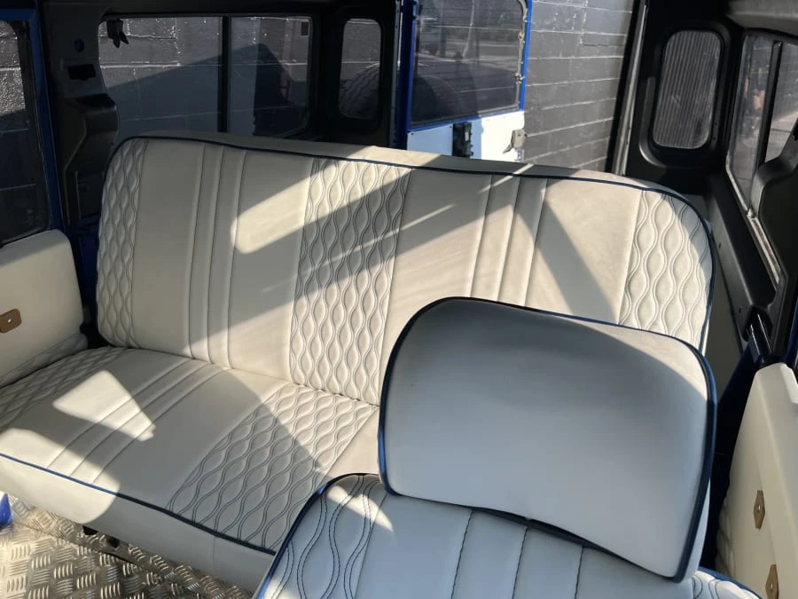 1988 Land Rover Defender 110 - Image 16 of 25