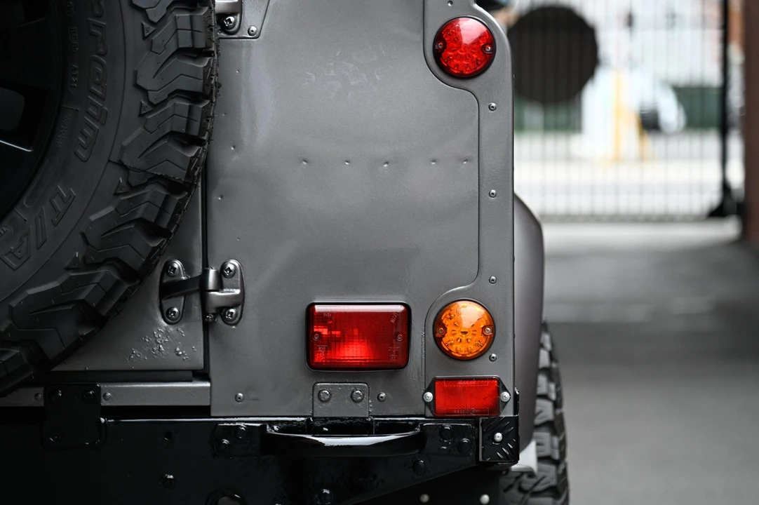 1988 Land Rover Defender 110 - Image 23 of 31