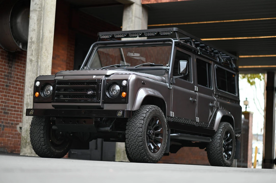 1988 Land Rover Defender 110 - Image 8 of 31