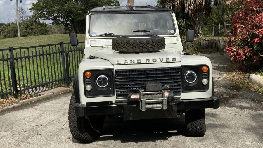 1988 Land Rover Defender 110 - Image 2 of 16