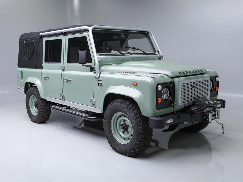 1988 Land Rover Defender 110 - Image 2 of 31