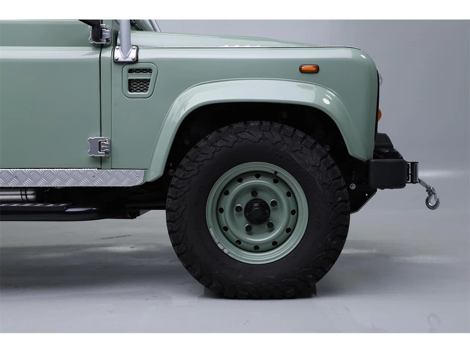 1988 Land Rover Defender 110 - Image 13 of 31