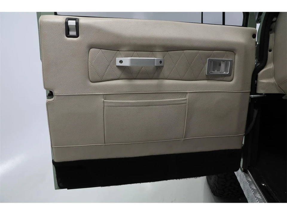 1988 Land Rover Defender 110 - Image 22 of 31