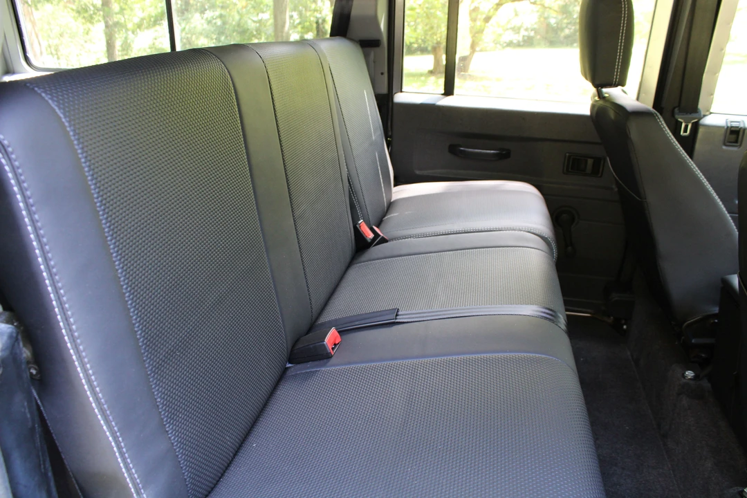 1988 Land Rover Defender 110 - Image 8 of 31