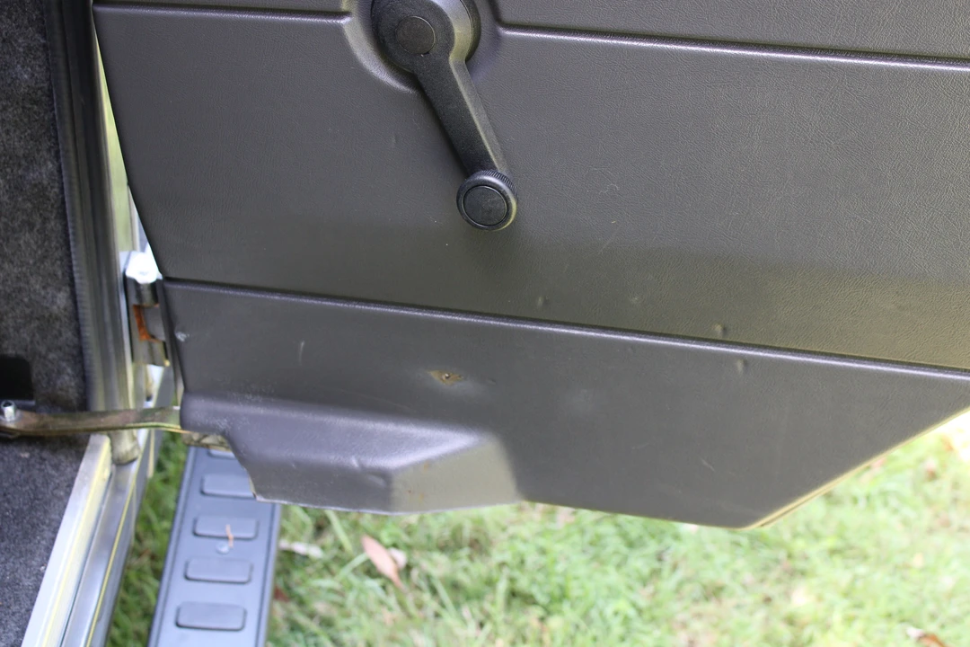1988 Land Rover Defender 110 - Image 6 of 31