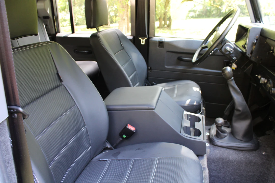 1988 Land Rover Defender 110 - Image 9 of 31