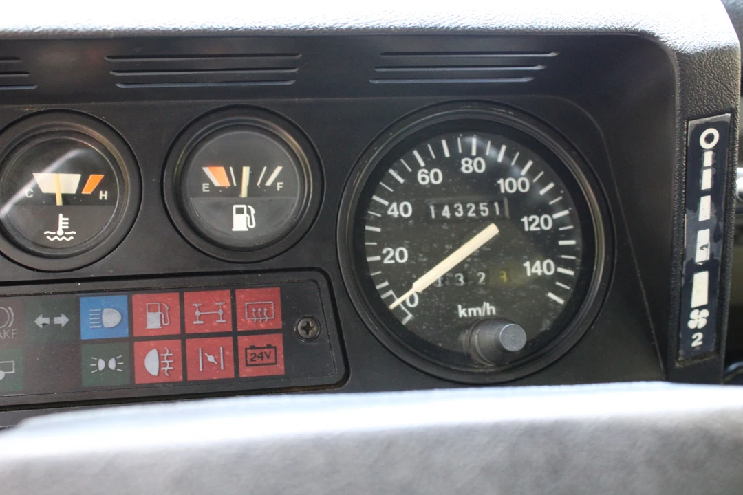 1988 Land Rover Defender 110 - Image 31 of 31