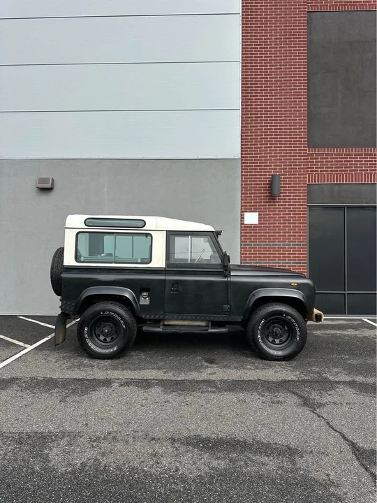 1988 Land Rover Defender 90 - Image 2 of 18
