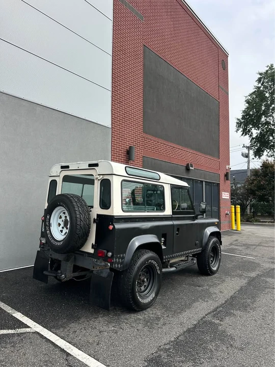 1988 Land Rover Defender 90 - Image 3 of 18
