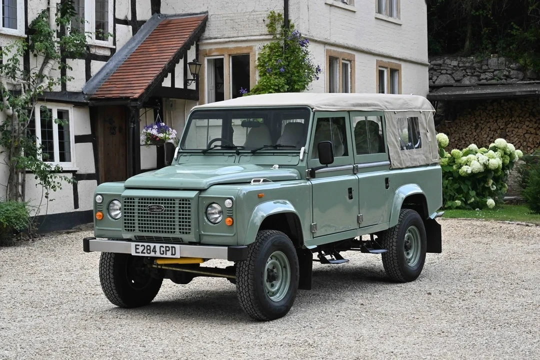 1988 Land Rover Defender 110 - Image 3 of 30