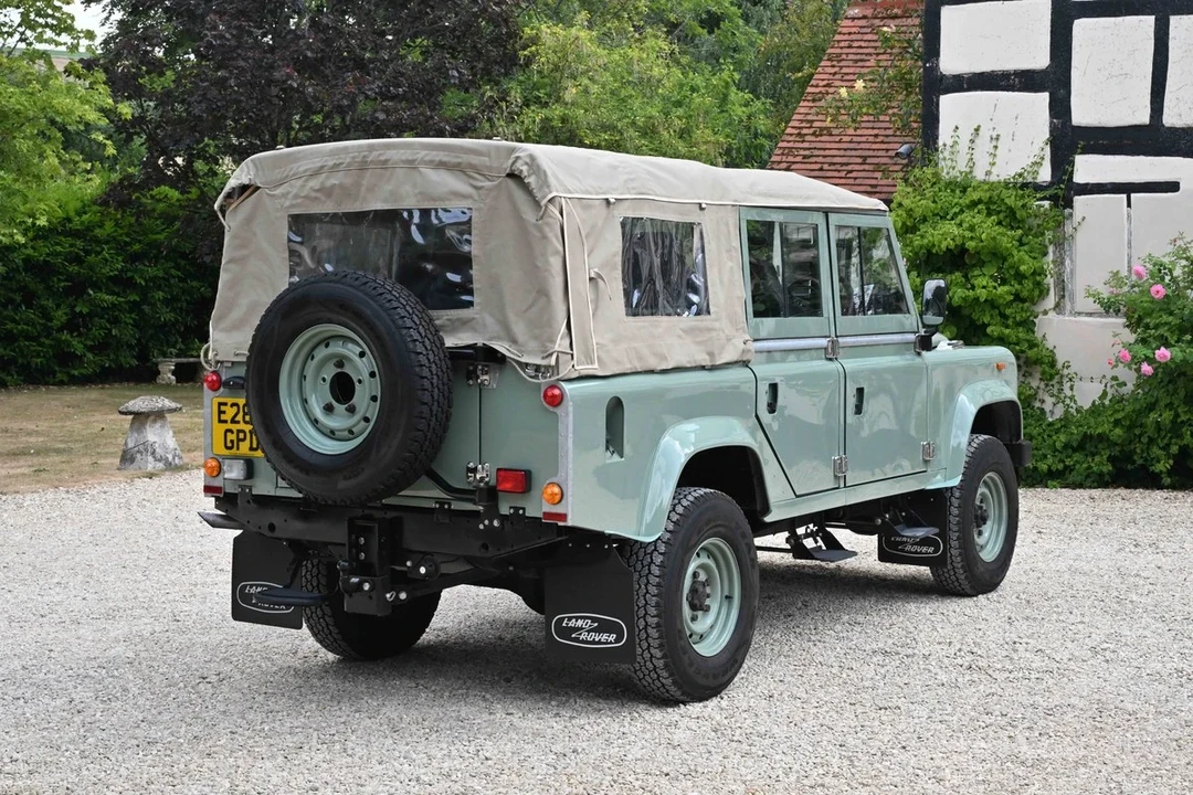 1988 Land Rover Defender 110 - Image 10 of 30