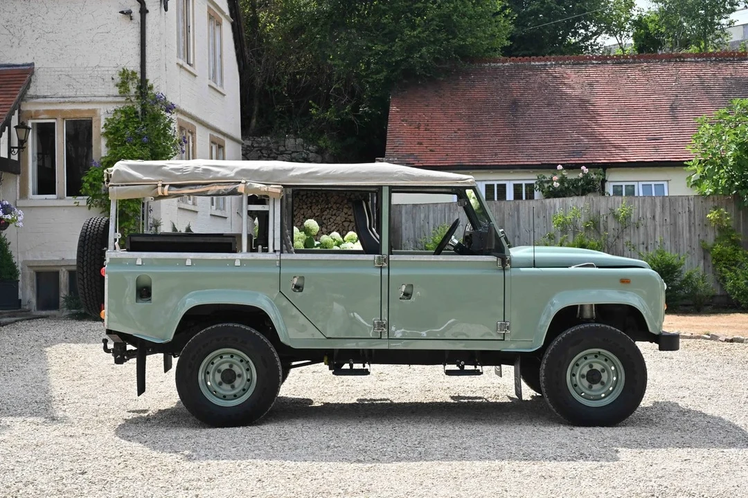 1988 Land Rover Defender 110 - Image 15 of 30