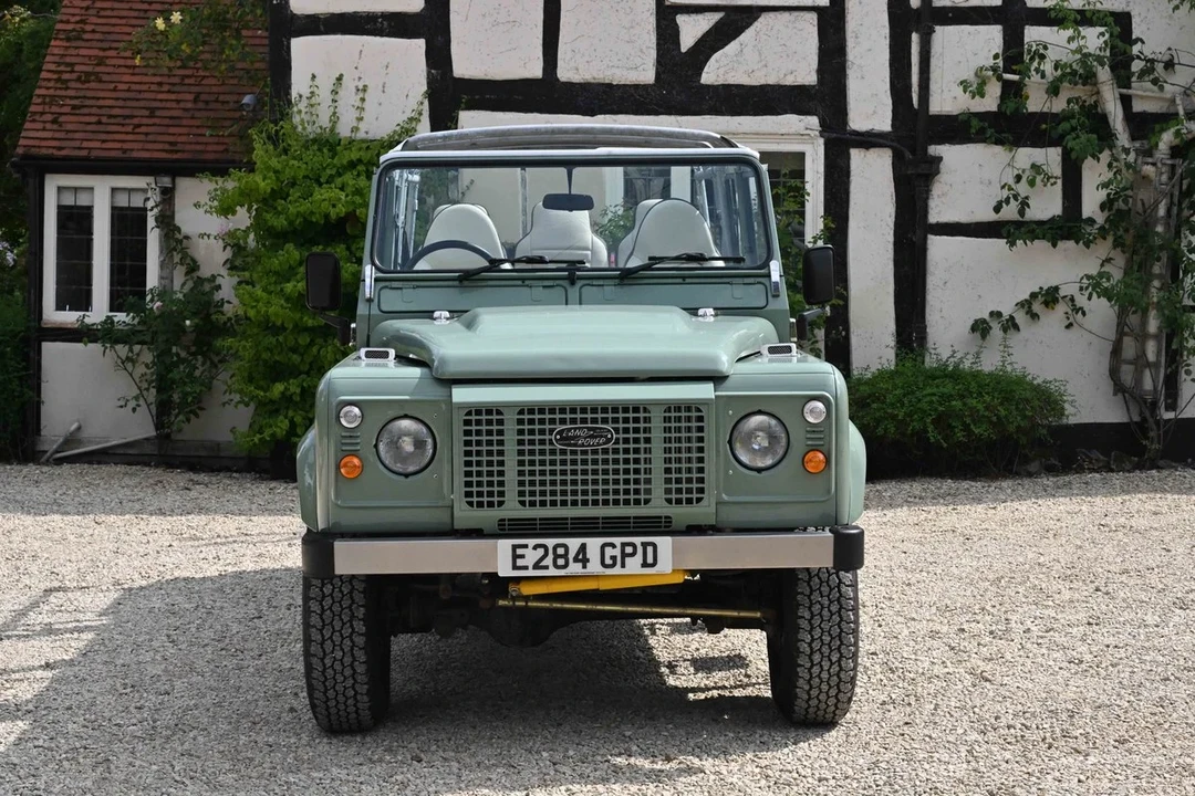 1988 Land Rover Defender 110 - Image 20 of 30