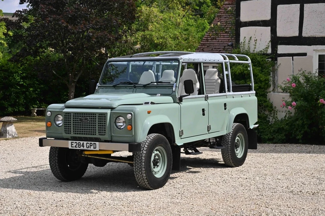 1988 Land Rover Defender 110 - Image 21 of 30