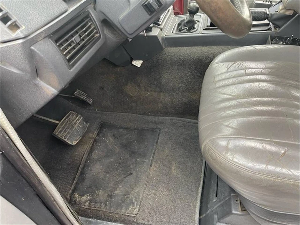 1988 Land Rover Range Rover Classic - Image 9 of 24