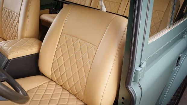 1988 Land Rover Defender 110 - Image 4 of 8