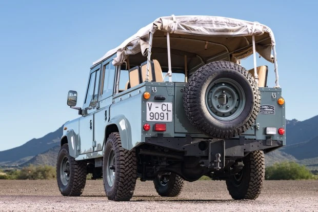 1988 Land Rover Defender 110 - Image 2 of 8