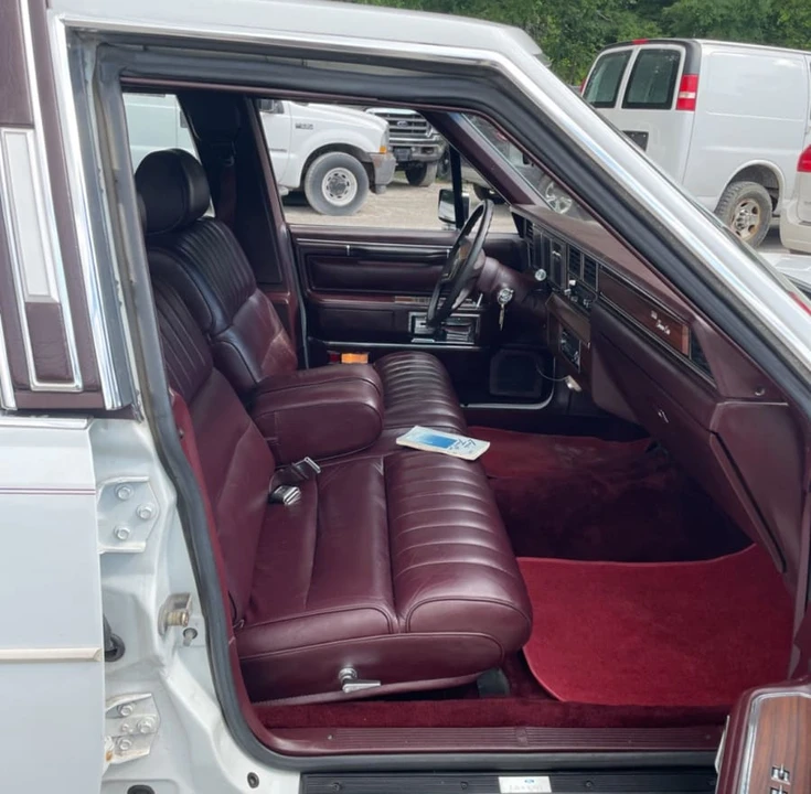 1988 Lincoln Continental 8th Gen - Image 13 of 20