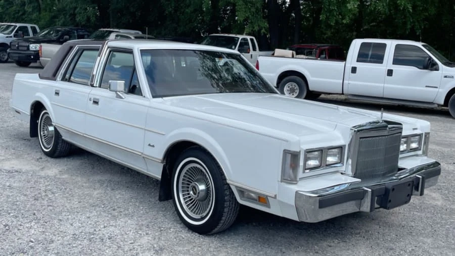 1988 Lincoln Continental 8th Gen - Image 6 of 20
