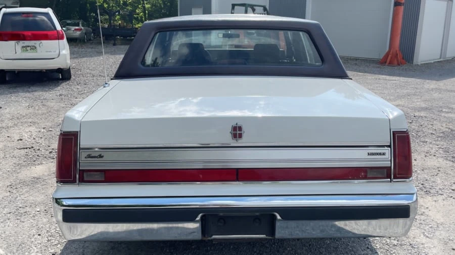 1988 Lincoln Continental 8th Gen - Image 5 of 20