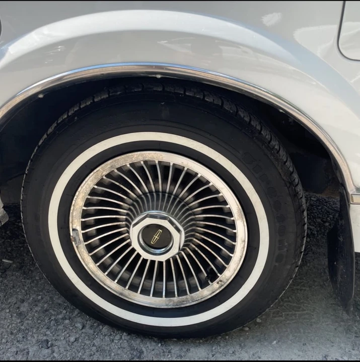 1988 Lincoln Continental 8th Gen - Image 10 of 20
