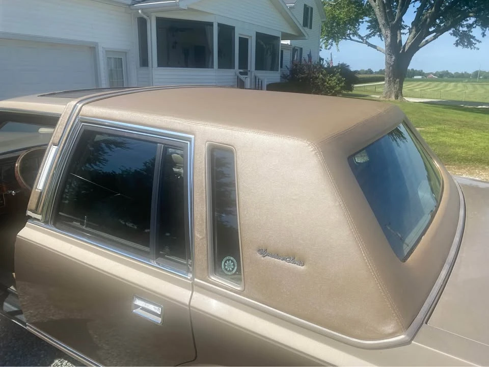 1988 Lincoln Continental 8th Gen - Image 4 of 10