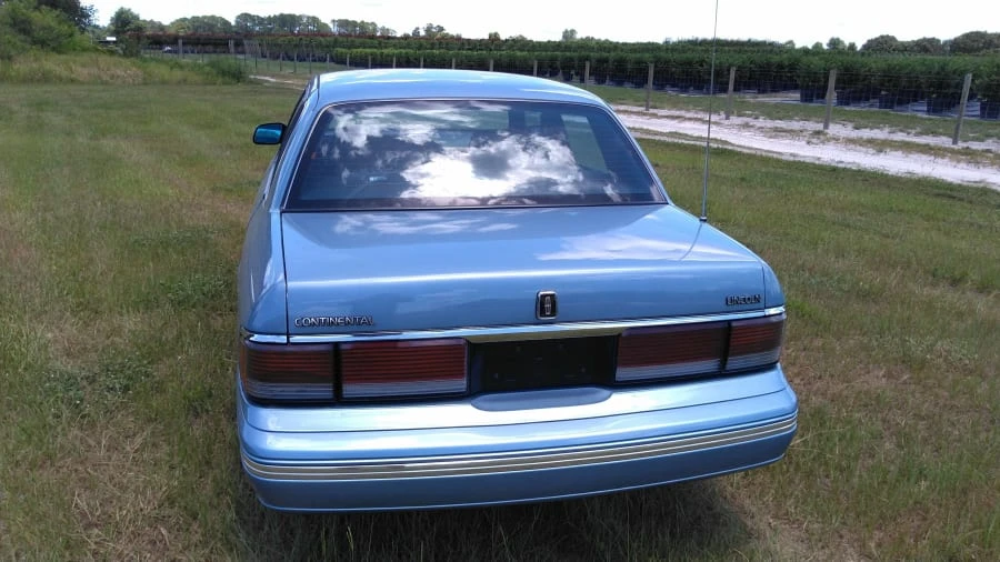 1988 Lincoln Continental 8th Gen - Image 5 of 5